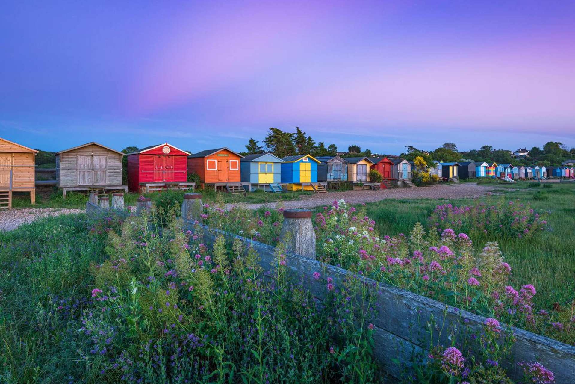 Beach huts on the North Kent Coast(1) Beach huts on the North Kent Coast